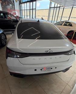 هیۆندای ئەلەنترا